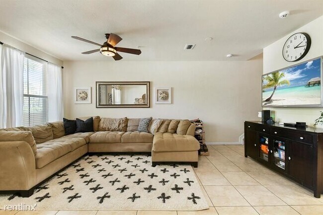 Building Photo - 3 br, 2.5 bath Townhome - 4651 Mimosa Ter ...