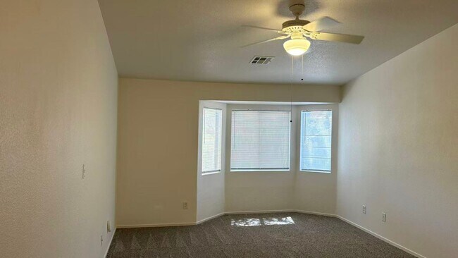 Building Photo - 551 Duran St