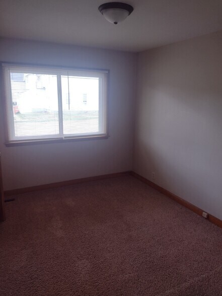 Building Photo - 403 Grove St