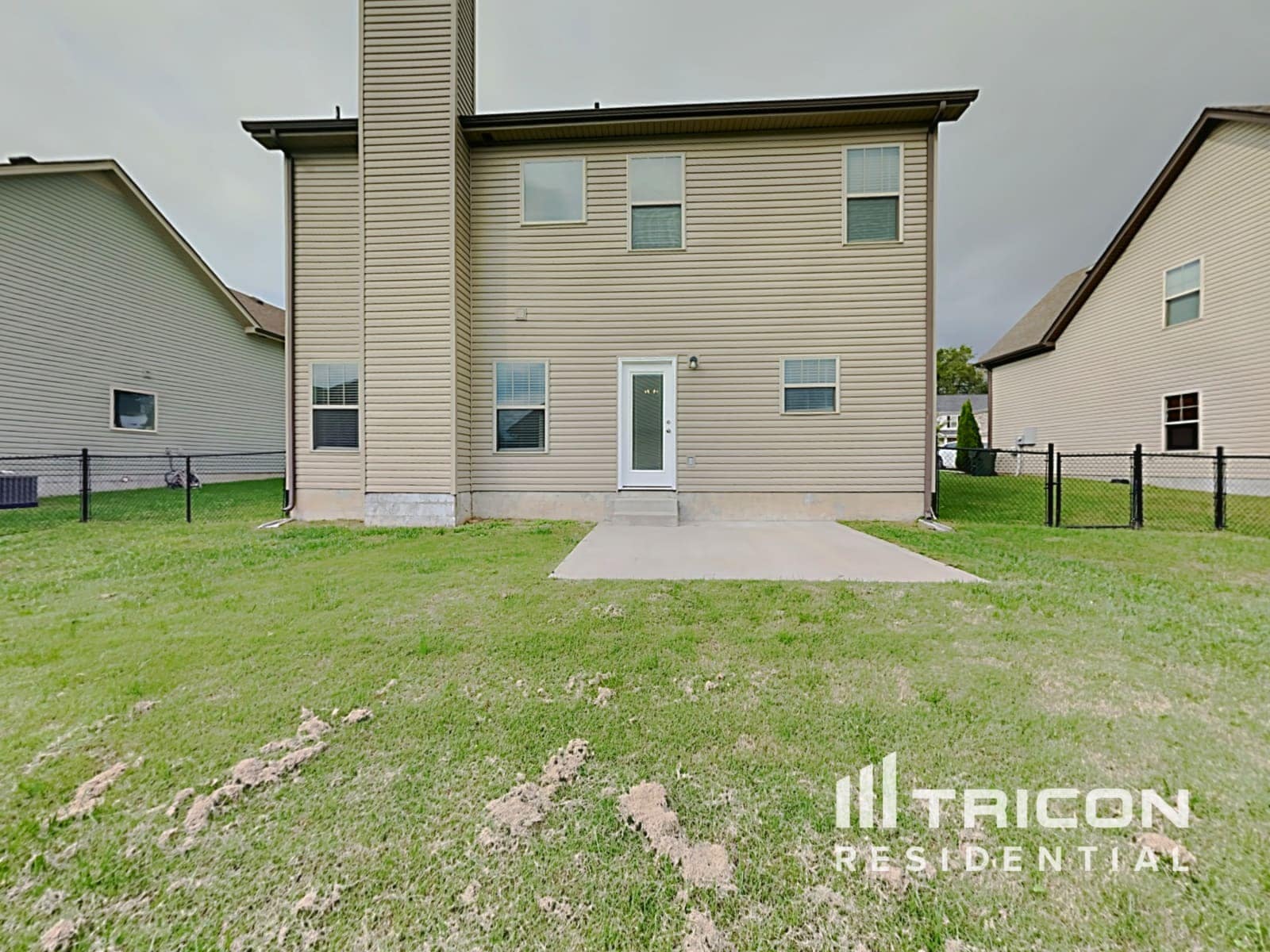 Building Photo - 1056 Lindyn Lee Wy