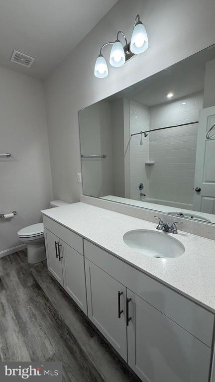 Building Photo - 7515 Oakham Dr