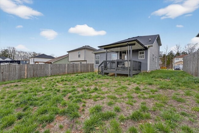 Building Photo - 409 Hillside Dr