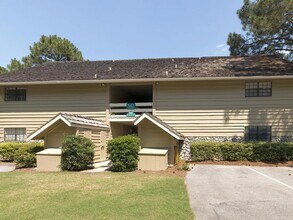 Building Photo - Gorgeous Condo Located in the Seascape com...