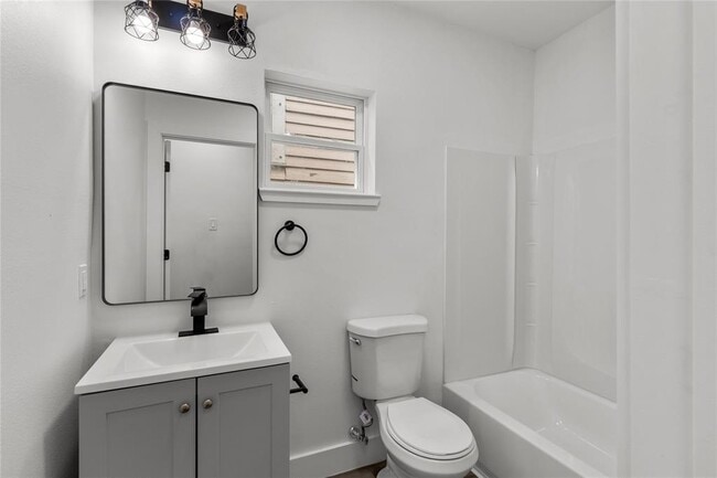Building Photo - 3312 Sealy Ave