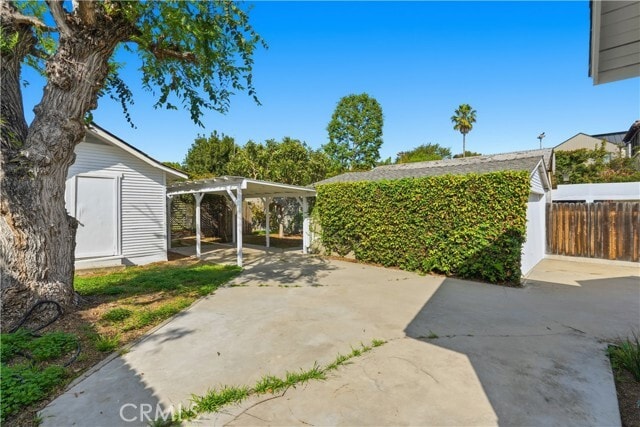 Building Photo - 815 S Juanita Ave