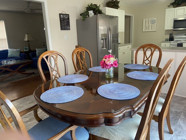 Building Photo - Fully Furnished rental in Pelletier