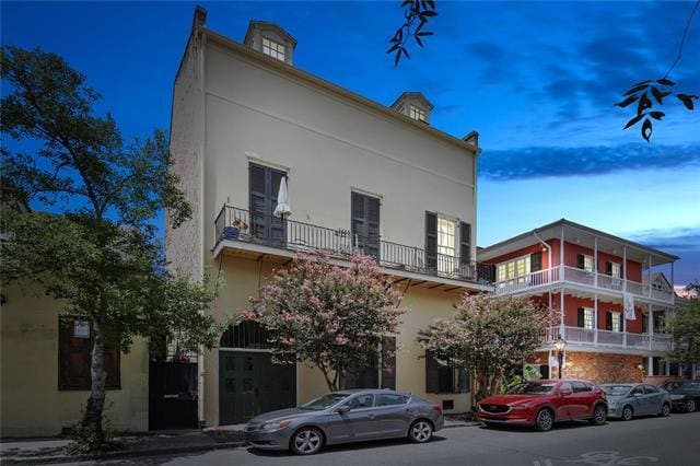 Building Photo - 1119 Dauphine St