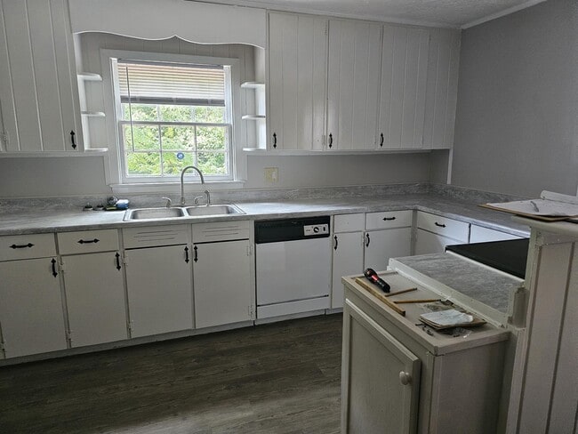 Building Photo - 1672 Wellons Dr