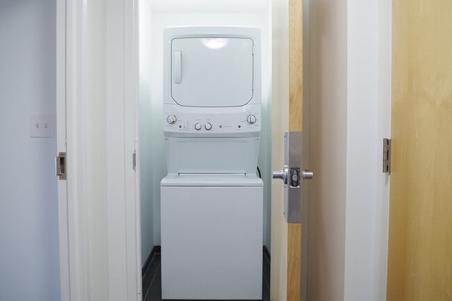Floorplan - 1400 E. 57th Street