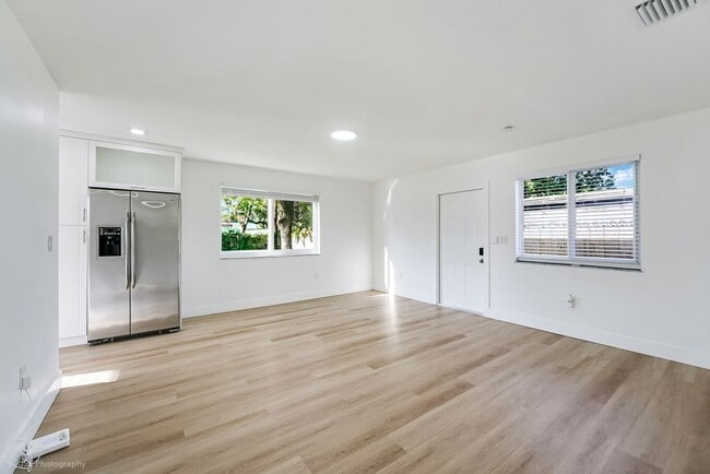 Building Photo - 2820 NW 95th St