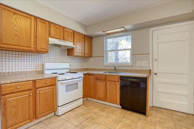Building Photo - Ranch, no stairs, 1-car garage, fenced yar...