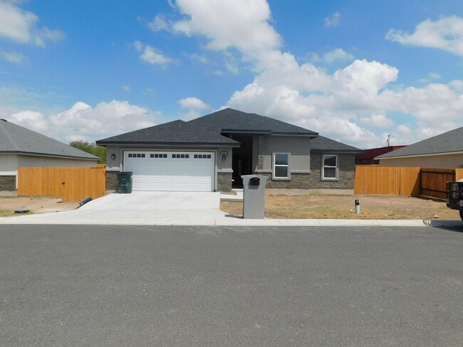 Primary Photo - 108 Noahy Dr