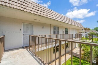 Building Photo - 7051 SW 129th Ave