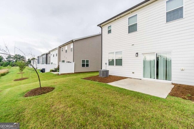 Building Photo - 84 Founders Dr