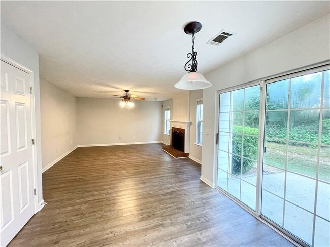 Building Photo - 1820 Chasewood Park Dr