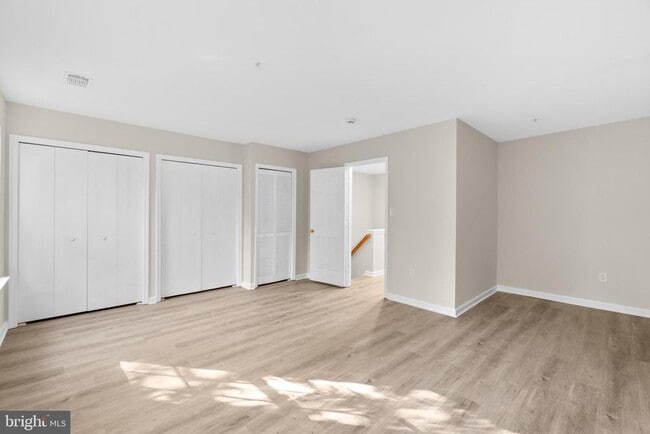 Building Photo - 111 Cavenrock Ct