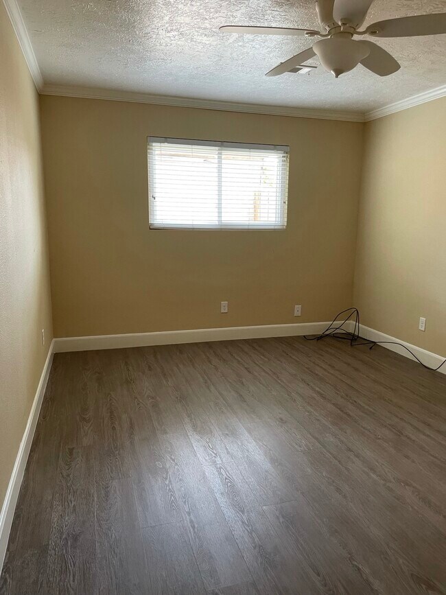 Building Photo - 6831 Wellwood Ct