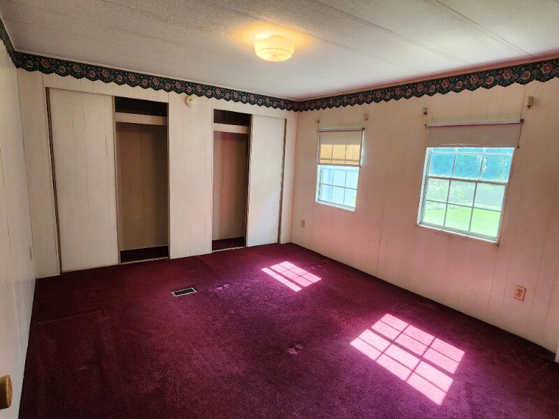 Building Photo - 104 Royalty Ct