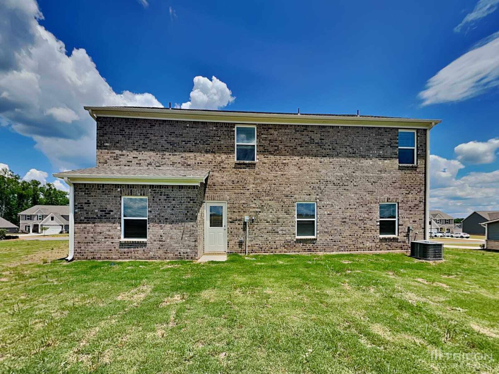 Building Photo - 823 Athens Ln