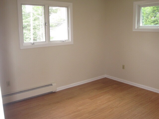 Building Photo - 5 Minott St