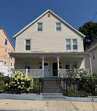 Building Photo - 1-3 Brookvale St