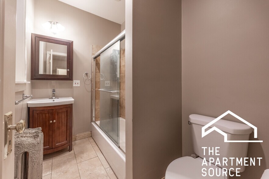 Building Photo - 1432 W Jonquil Ter