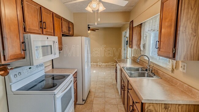 Building Photo - 2513 Oswego Ln