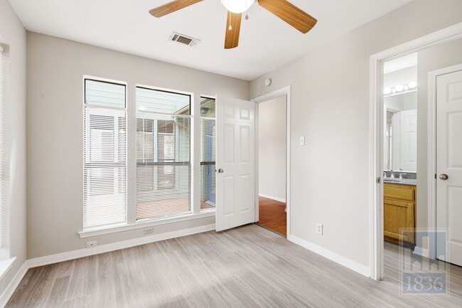 Building Photo - 6506 Cat Creek Trail