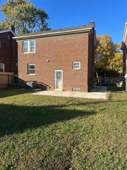 Building Photo - 6726 Chamberlain Ave