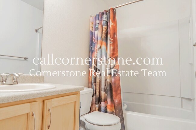 Building Photo - 5251 Lone Star Pl