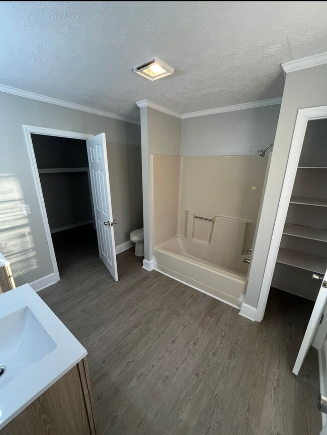 Building Photo - 2 Bed 2 Bath Mobile Home