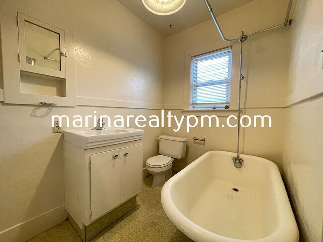 Building Photo - 1608 Napa St