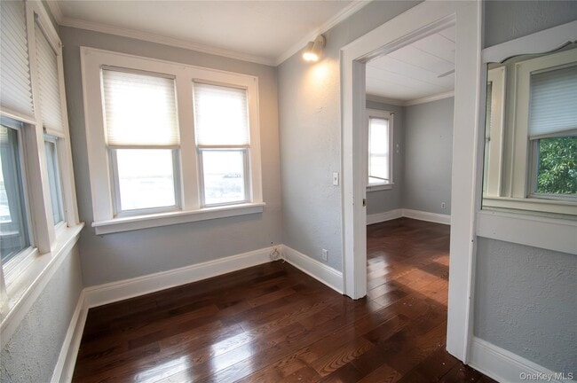 Building Photo - 25 Hillside Ave