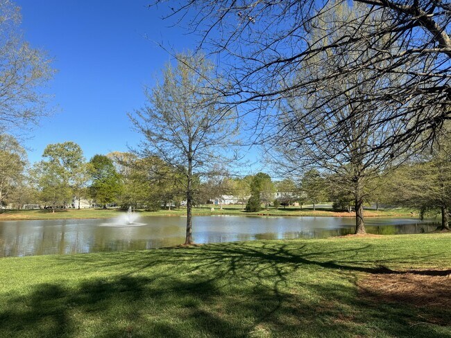 Building Photo - 1410 Juniper Hills Ln
