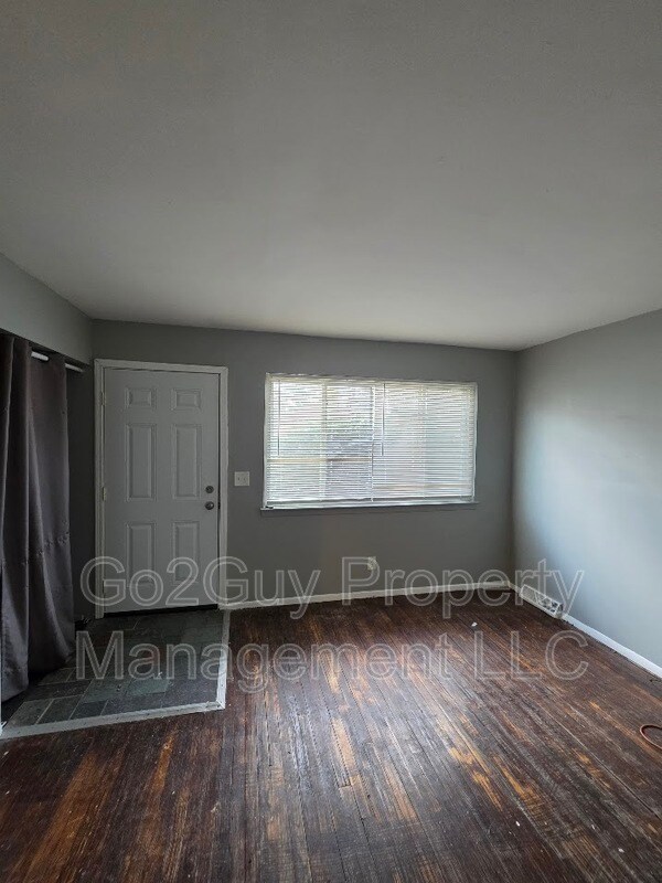 Building Photo - 22649 Frisbee St