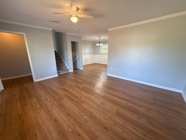 Building Photo - 315 Indian Trail