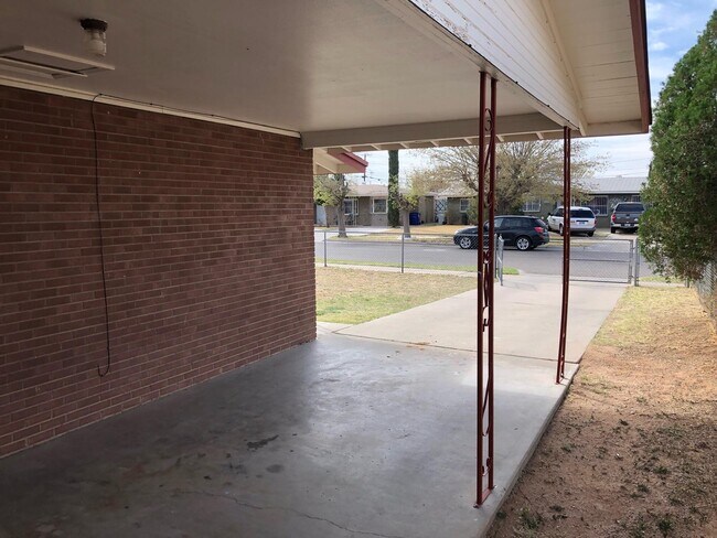 Building Photo - 5731 Middlesboro Ave