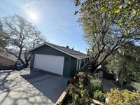 Building Photo - 5525 Vida Ave