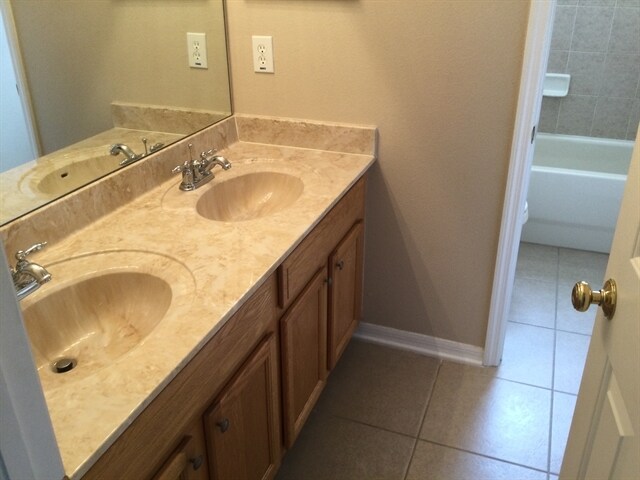 Building Photo - 9221 Lost Mill Dr