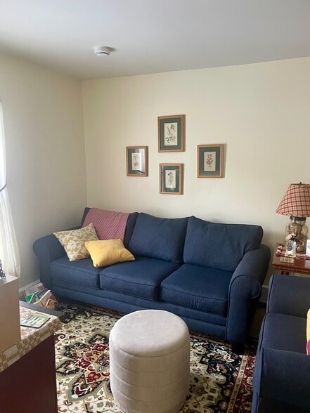 Building Photo - 3 Beckett St