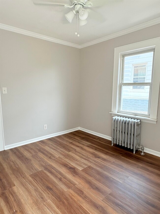 Building Photo - 42-44 Intervale Rd
