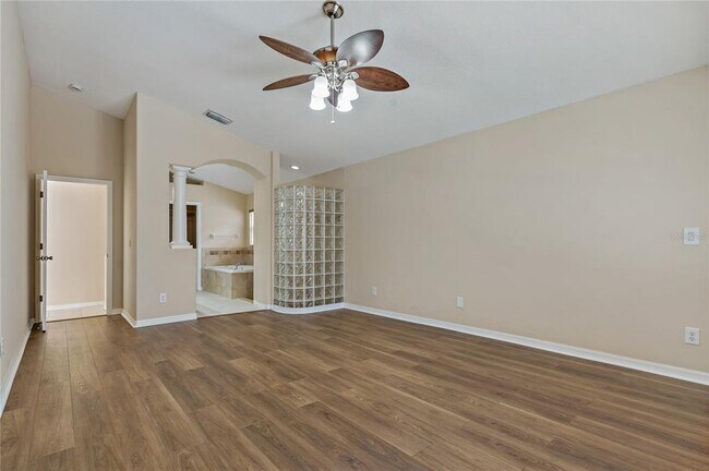 Building Photo - 8211 Canyon Creek Way