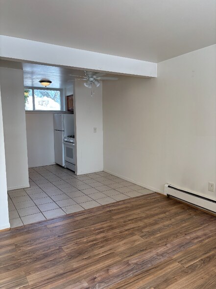 Building Photo - 156 Summit View Ct