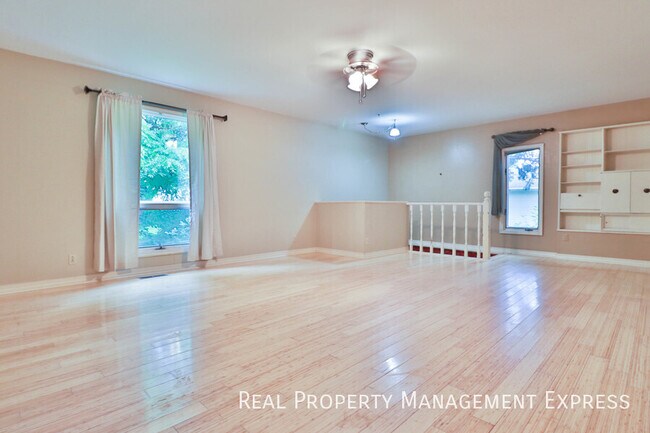 Building Photo - 47704 E 69th St