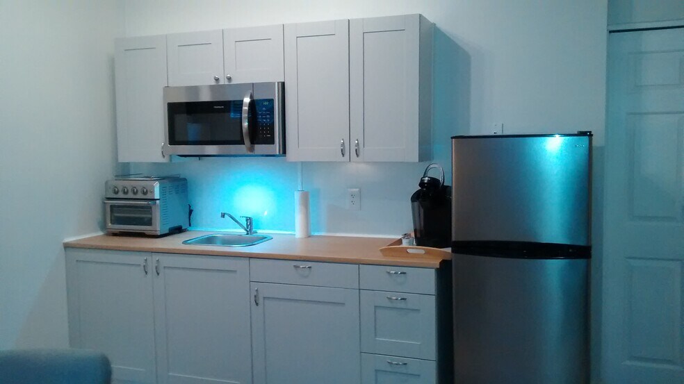 Building Photo - 68825 E Fairway Ave