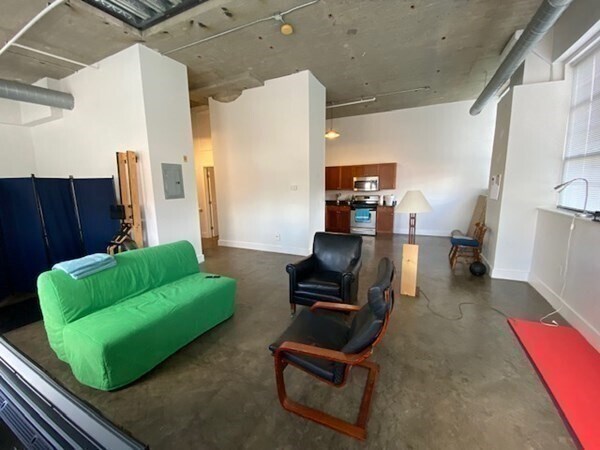 Building Photo - 21 Illinois St