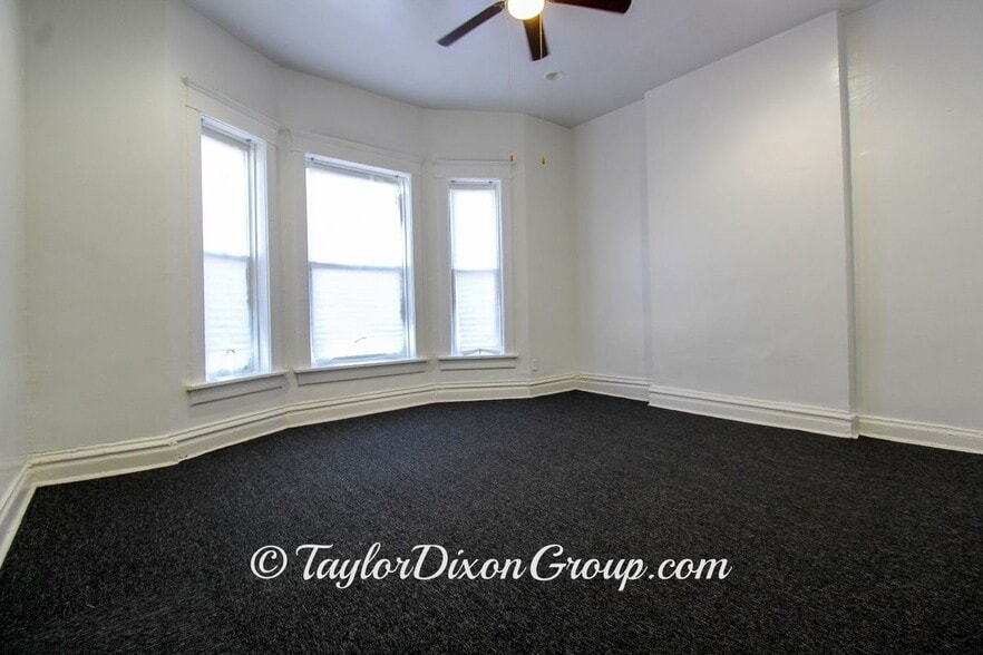 Building Photo - 4249 W Maypole Ave