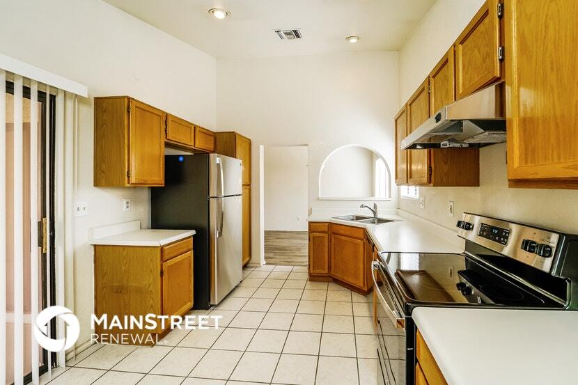 Building Photo - 8991 N Brimstone Way