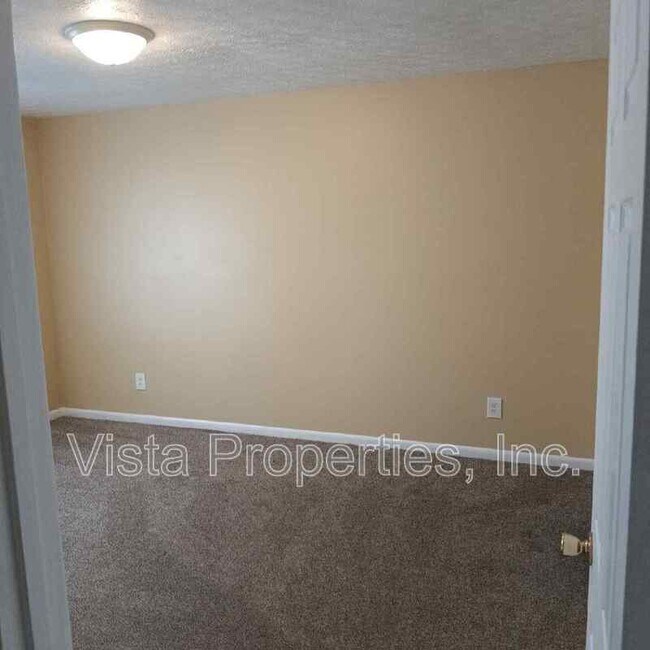 Building Photo - 4119 Glen Hill Manor Dr