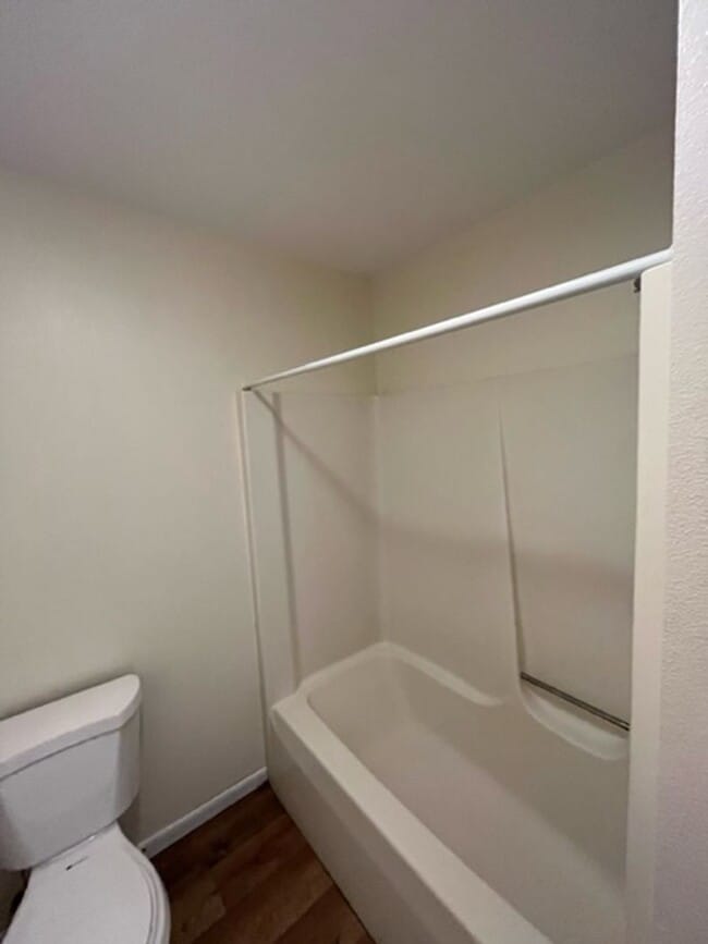 Building Photo - 455